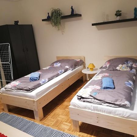 Orsi Szallashelyek Kecskemet 2 Exteriör bild