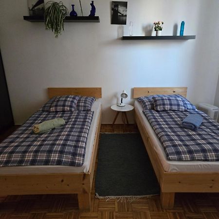 Orsi Szallashelyek Kecskemet 2 Exteriör bild